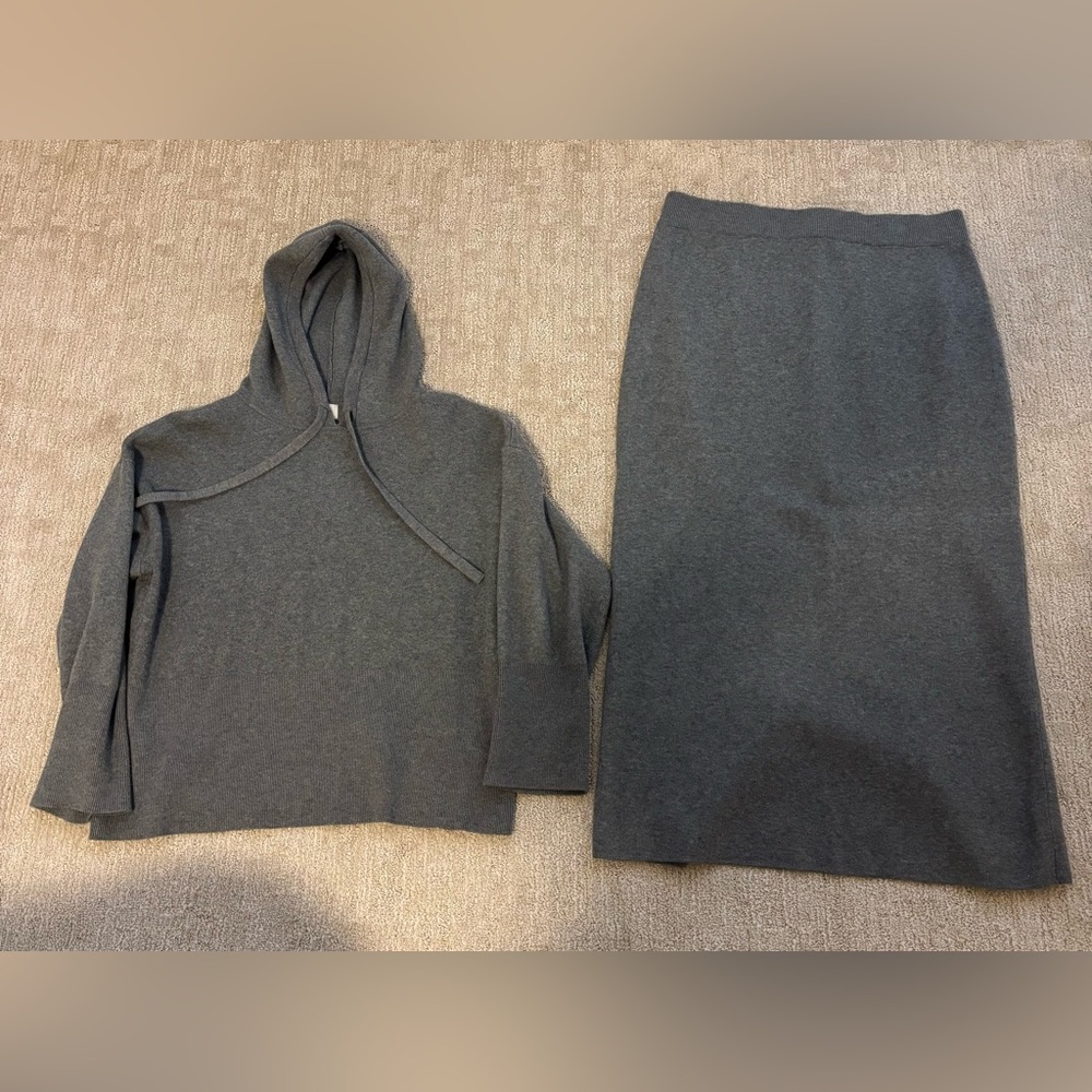 Knit Skirt Set